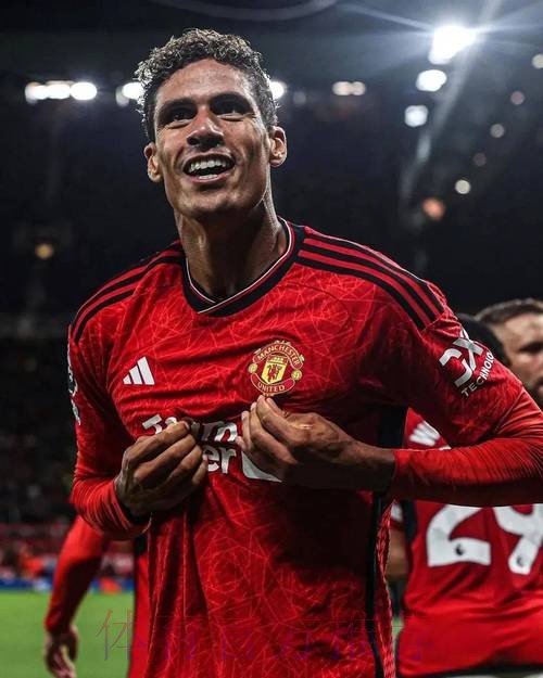 曼联有意瓦拉内 但担心被视作加薪的抬价工具 曼联有意瓦拉内 但担心被视作加薪的抬价工具